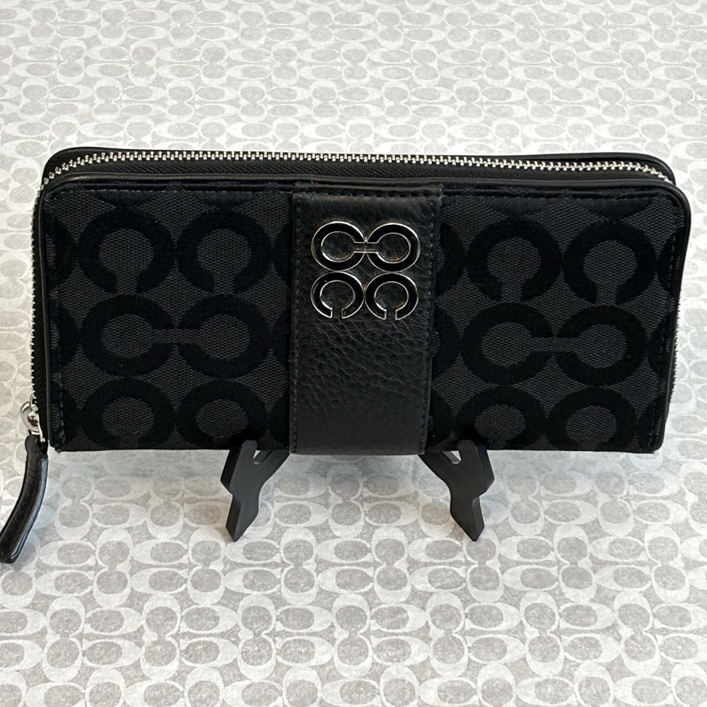 COACH JULIA OP ART FABRIC AND LEATHER ACCORDIAN LARGE ZIP WALLET BLACK #44251